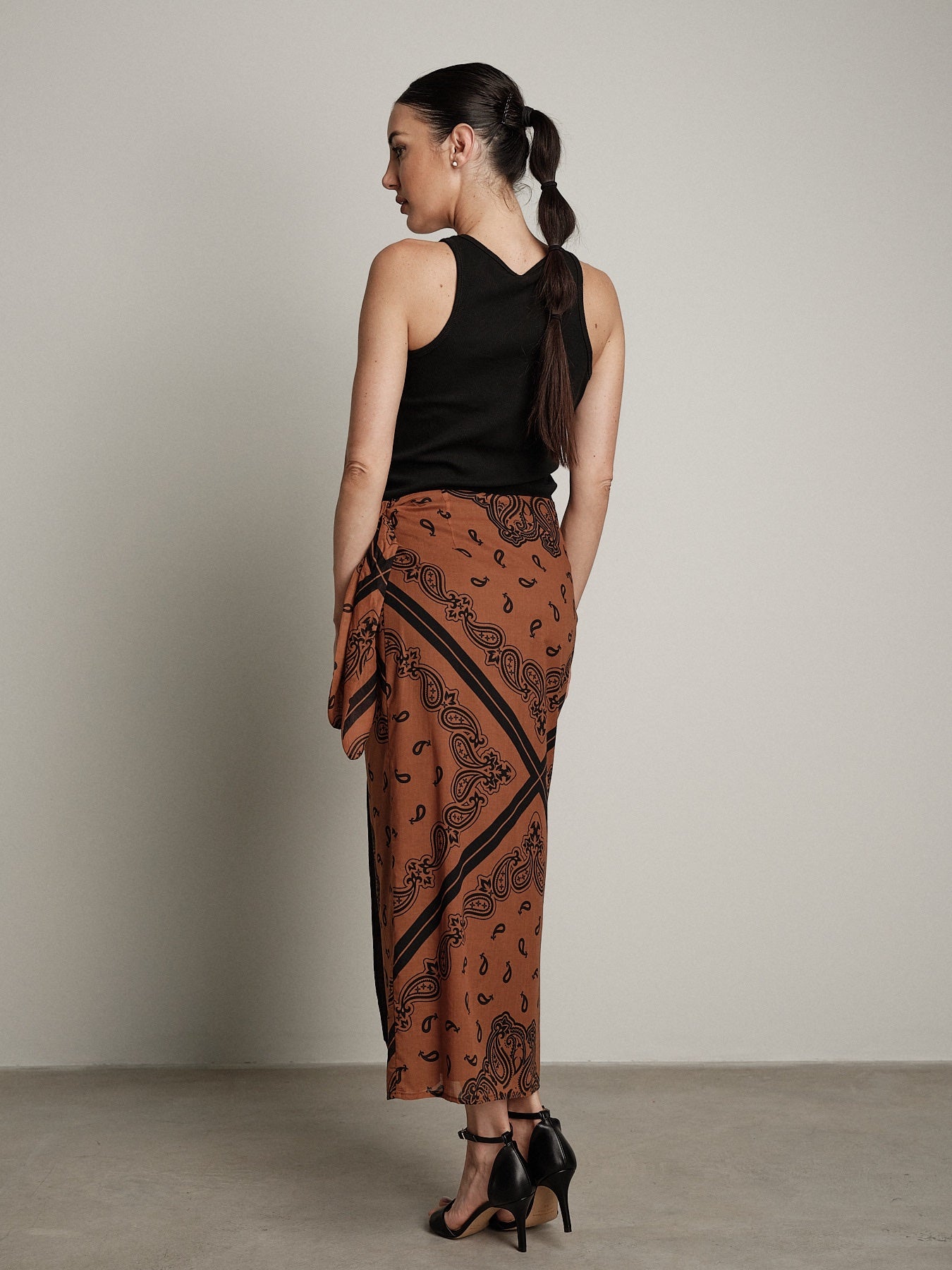 Gonna lunga stampa bandana cioccolato/nero