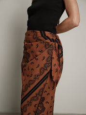 Gonna lunga stampa bandana cioccolato/nero