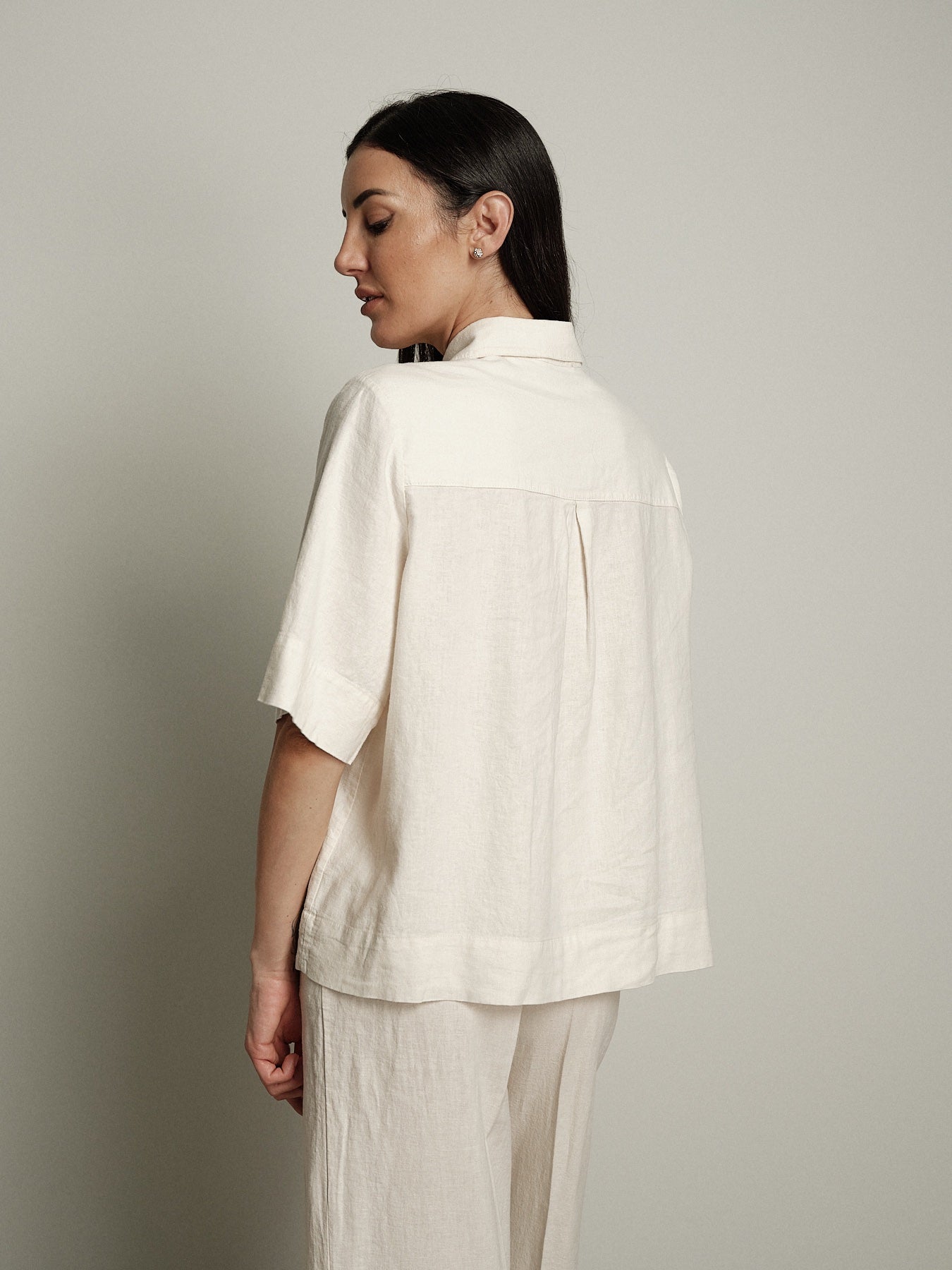Camicia m/m Essenziale burro PREORDINE 29/06
