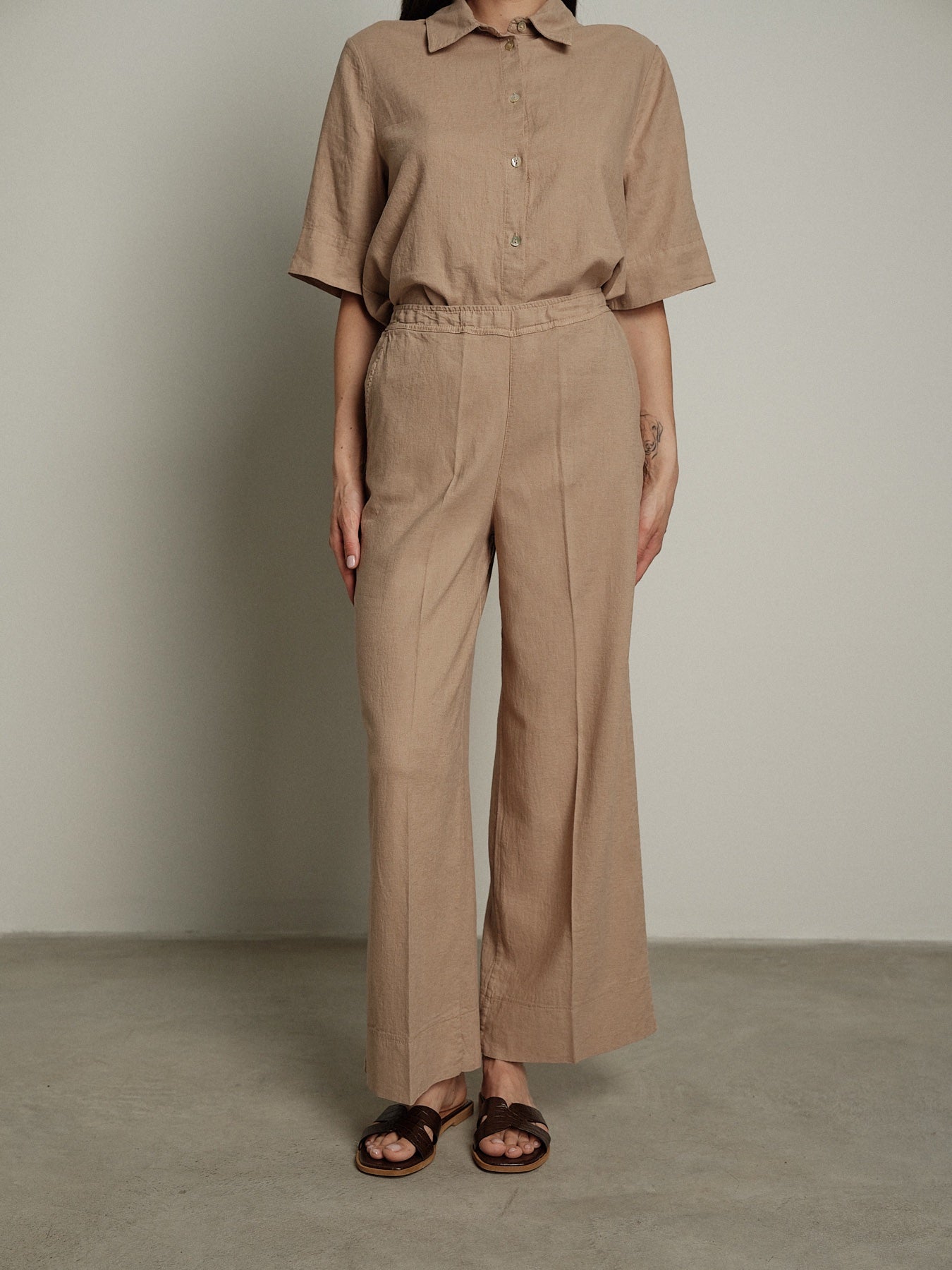 Pantalone lungo Essenziale beige PREORDINE TG. S 29/06