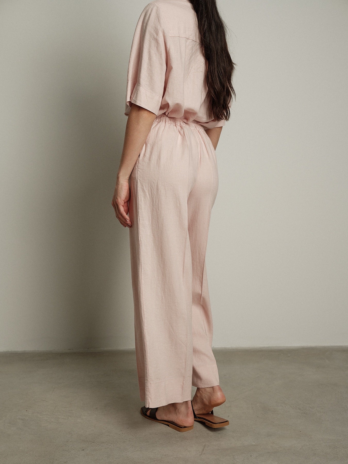 Pantalone lungo Essenziale cipria PREORDINE 26/06 TG. S