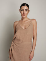 Top in lino sabbia