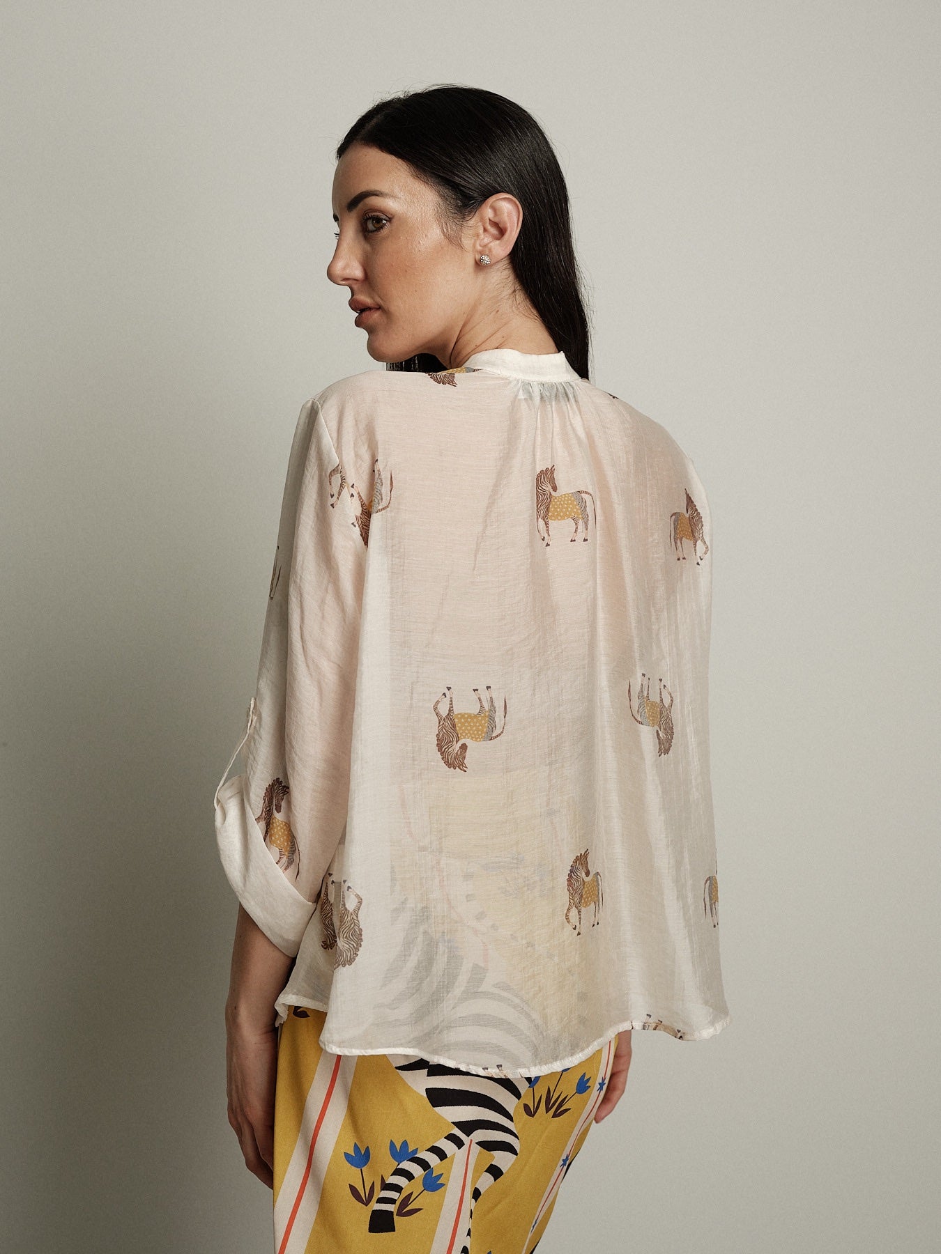 Camicia virale bianca con zebre PREORDINE 29/06