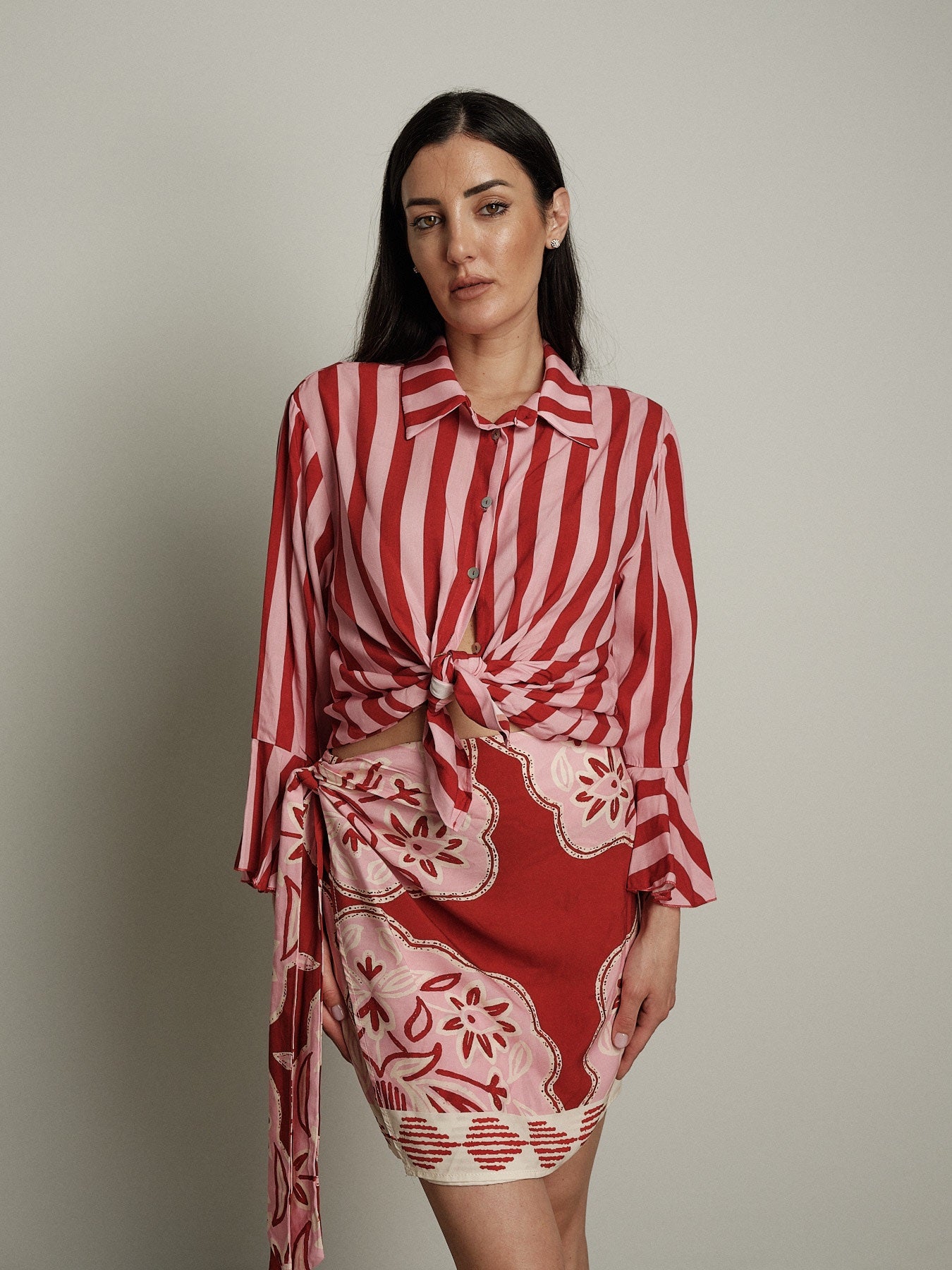 Completo camicia riga + gonna rosso/rosa