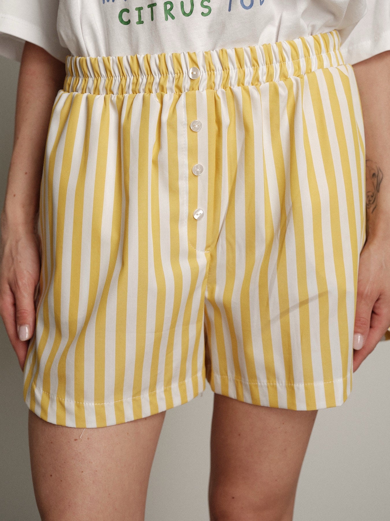 Completo frutta t-shirt + shorts limone riga gialla