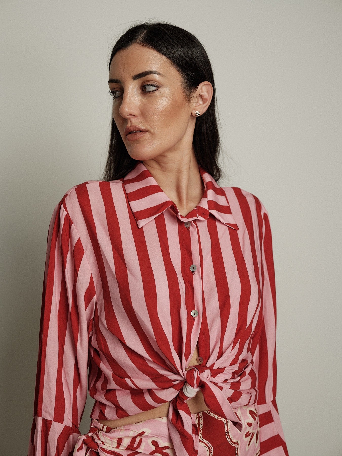 Completo camicia riga + gonna rosso/rosa