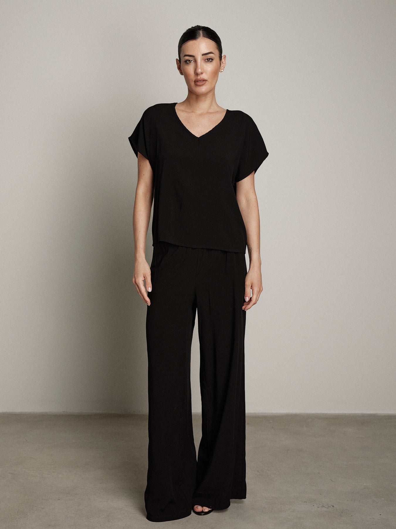 Top scollo v Alice nero