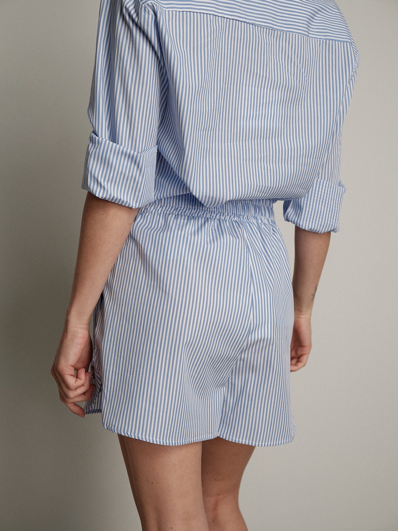 Camicia cabochon riga azzurra