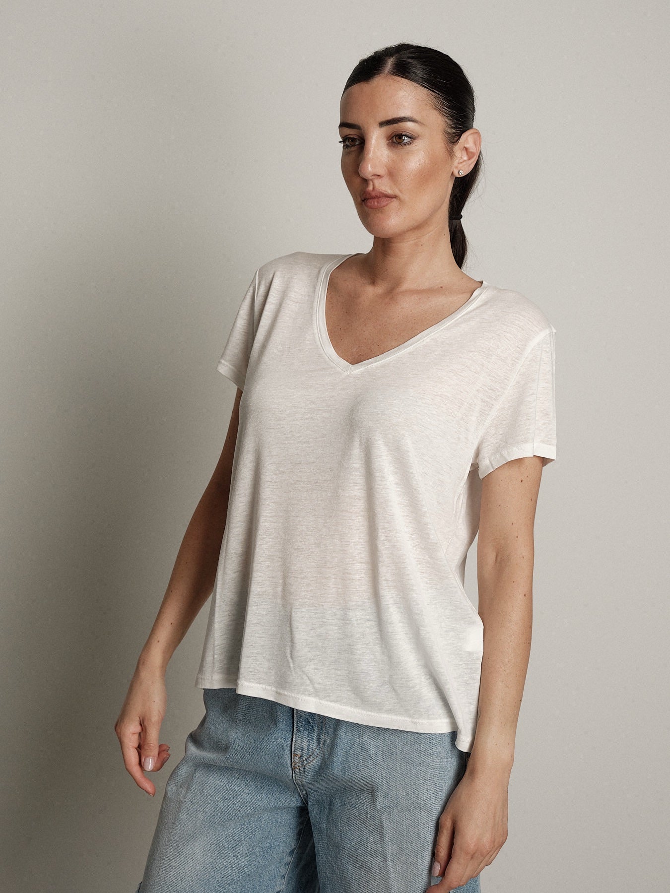 T-shirt scollo V lino (colori all'interno) MORO NERO IN PREORDINE 29/06