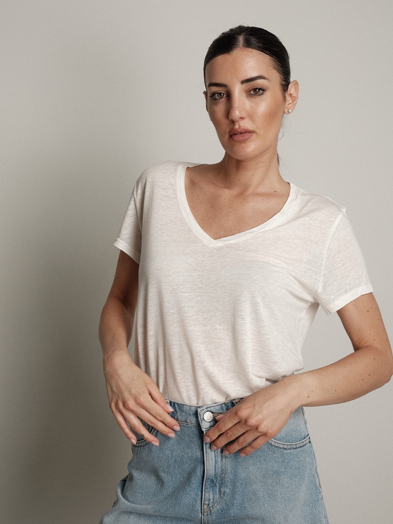 T-shirt scollo V lino (colori all'interno) MORO NERO IN PREORDINE 29/06