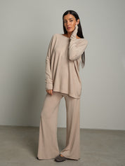 Completo in maglia scollo barca - Beige