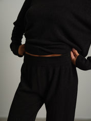 Completo in maglia scollo V over - Nero