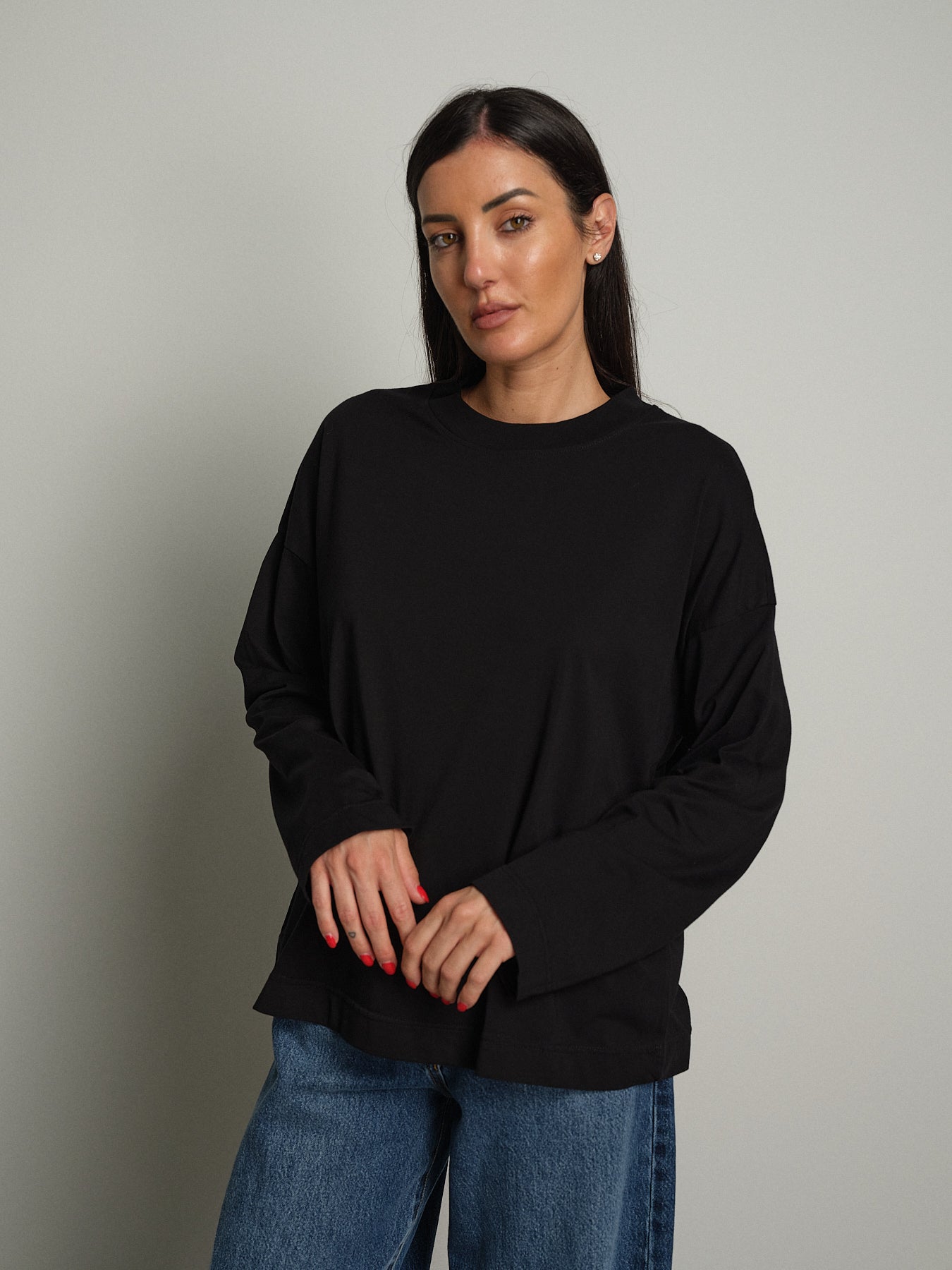 t-shirt manica lunga over scatola - Nero