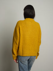 Maglione lory scollo V - Senape