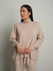 completo in maglia dolcevita - Beige