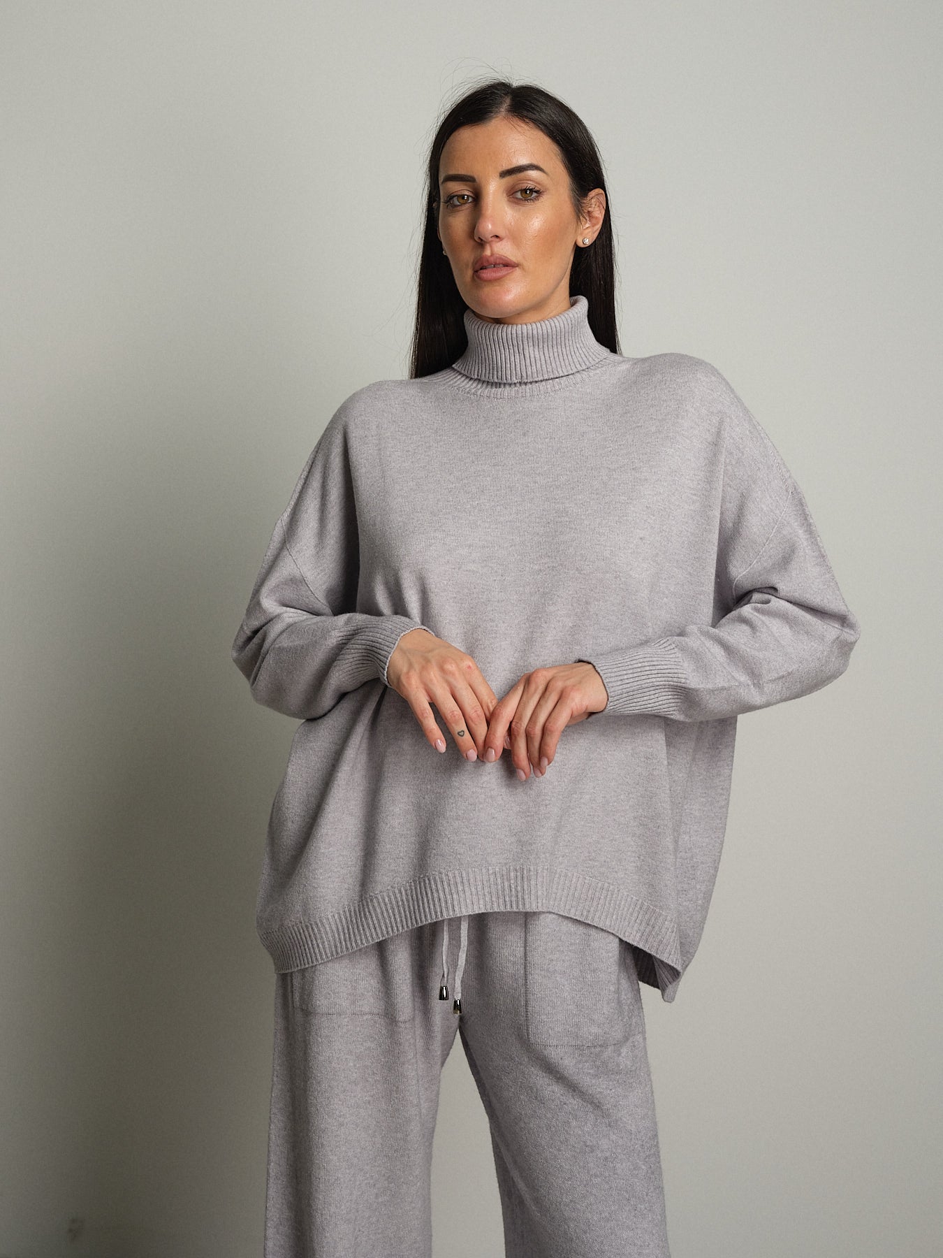 completo in maglia dolcevita - Grigio perla
