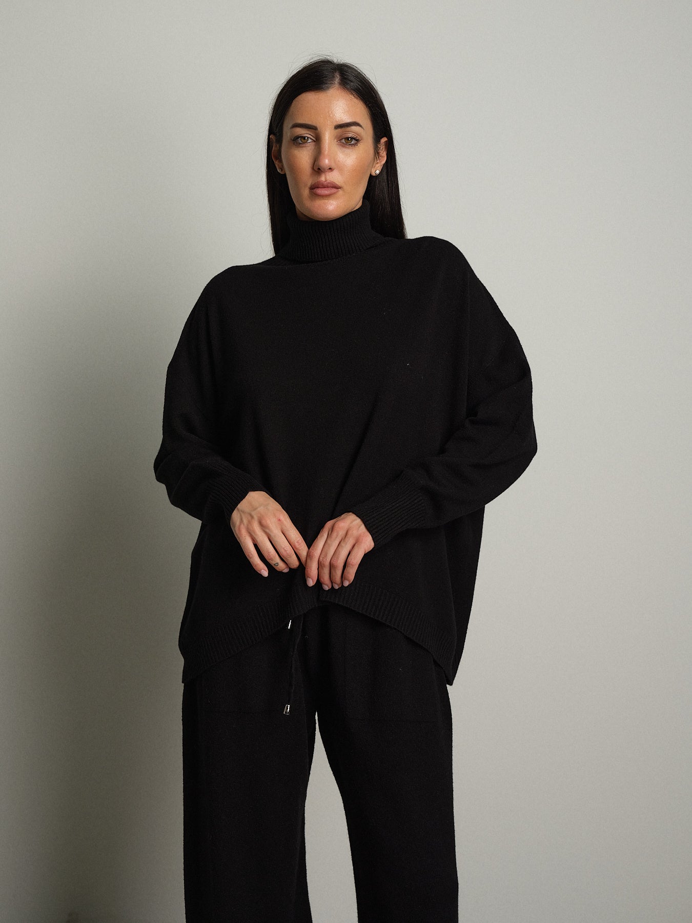 completo in maglia dolcevita - Nero