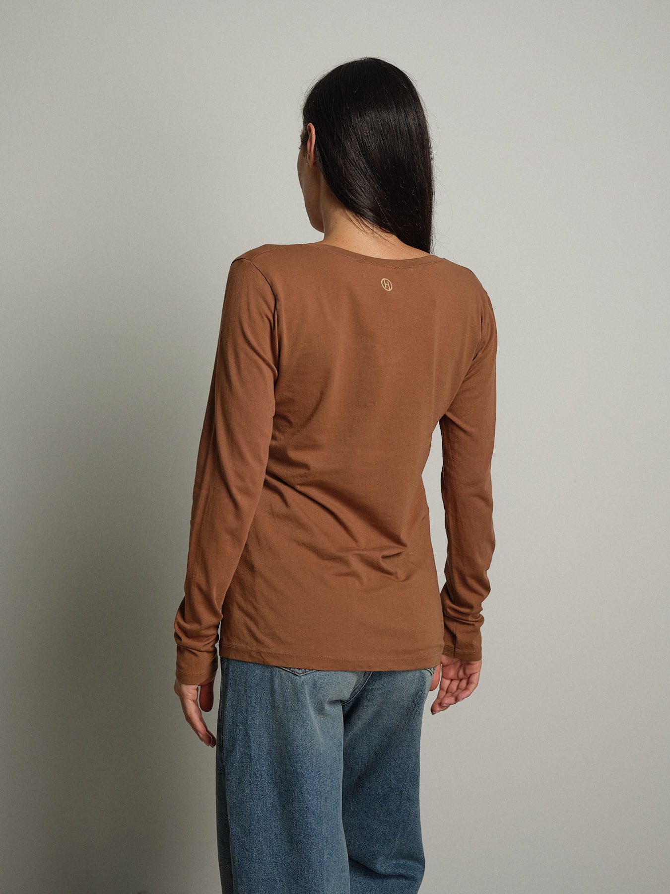 maglia slim manica lunga scollo v - bruciato