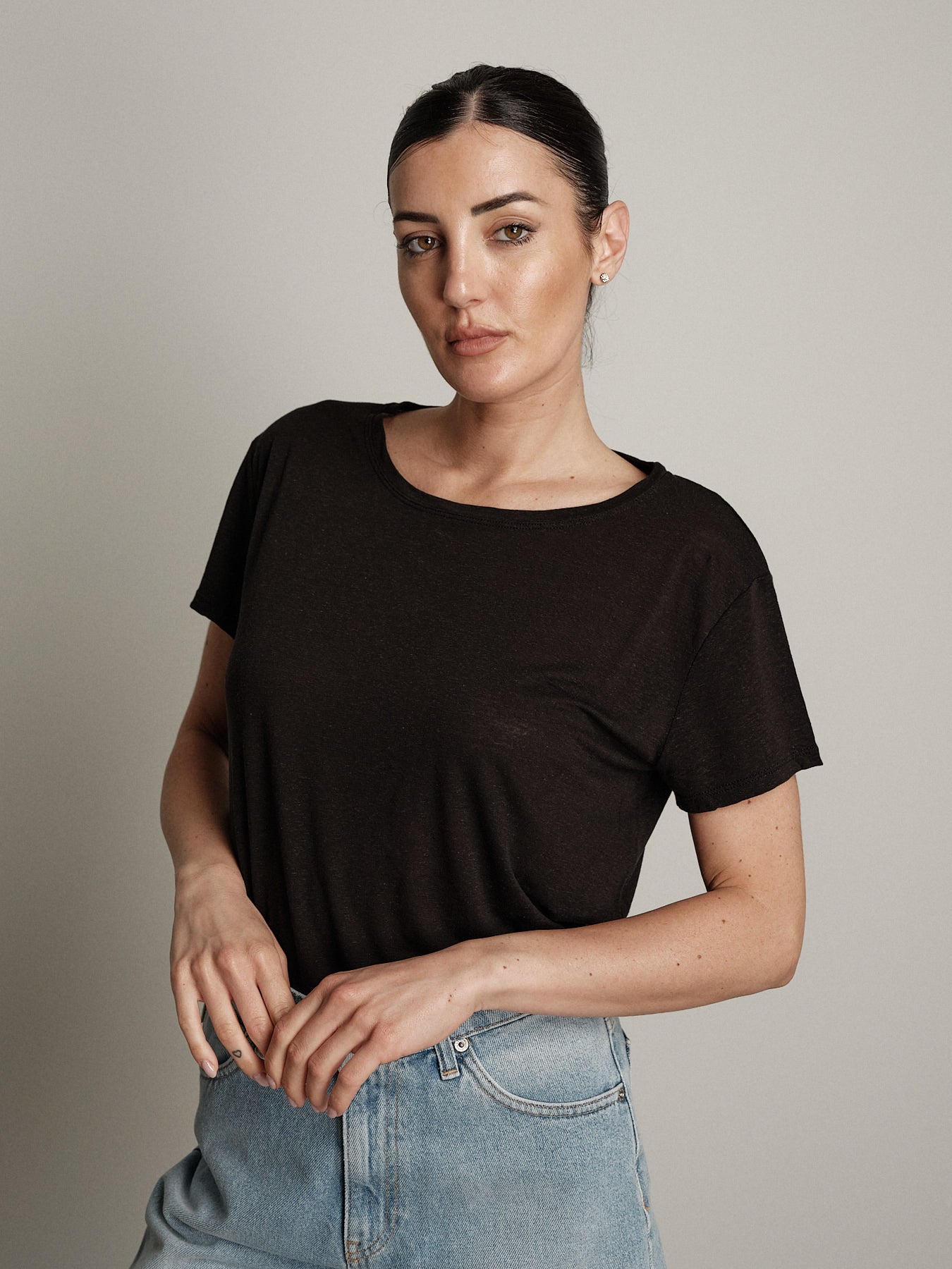 T-shirt girocollo lino (colori all'interno)