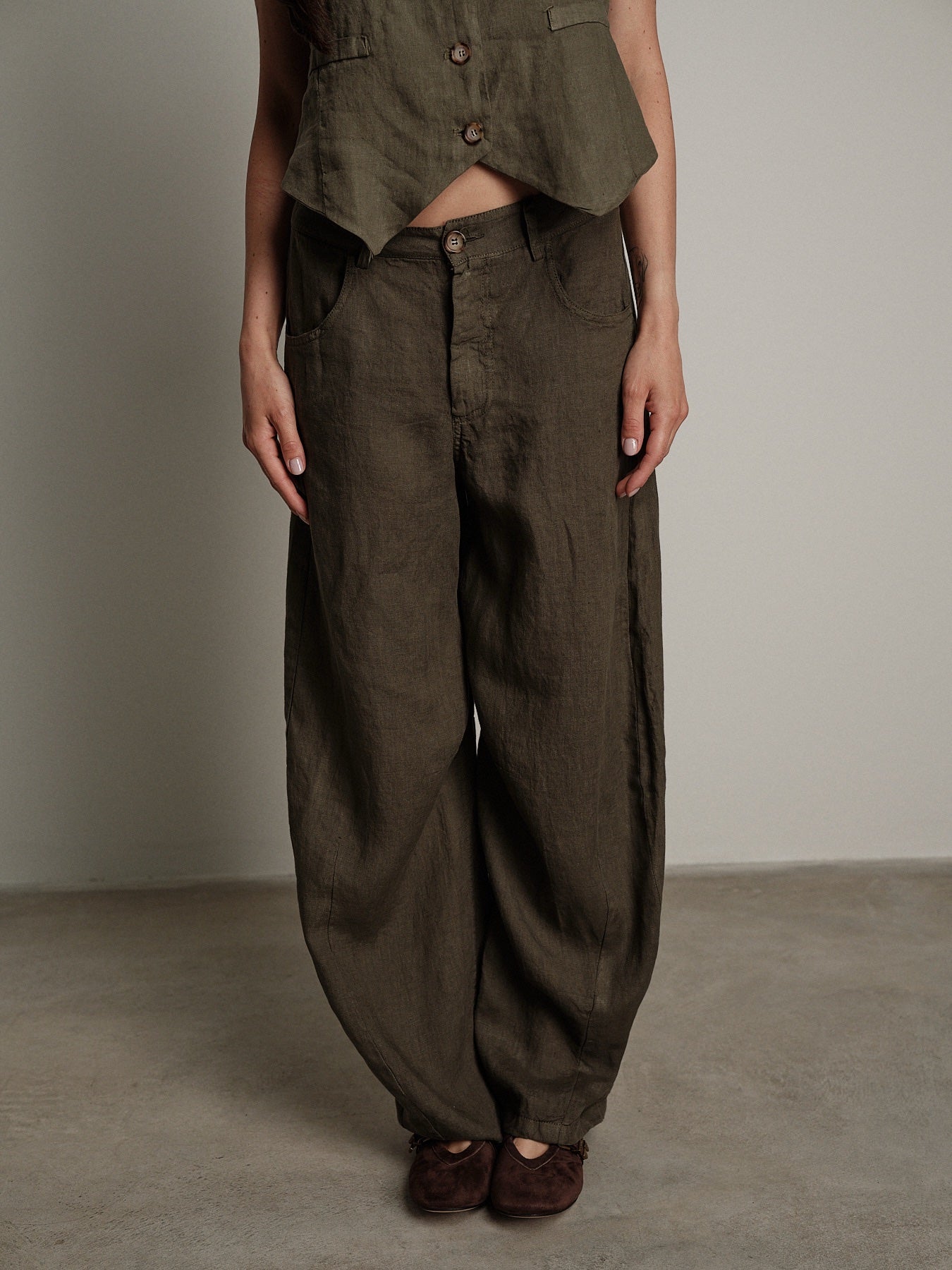 Aurora military barrel trousers