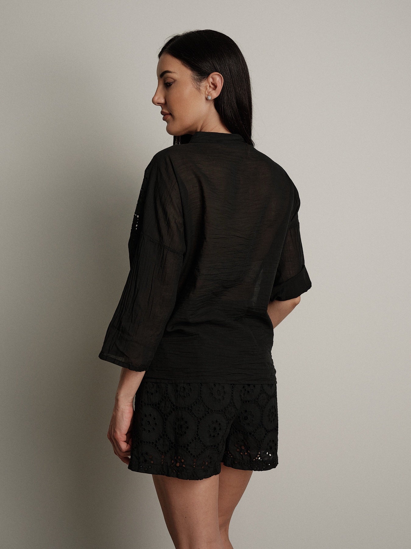 Black lightweight sangallo shorts