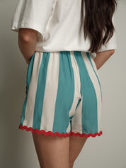 Shorts righe azzurre orli rossi