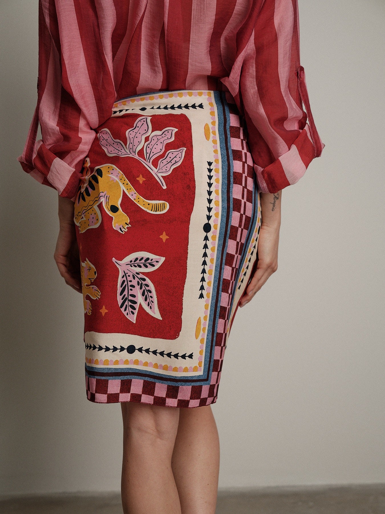 Gonna stampa "virale" rosso/rosa PREORDINE 29/06