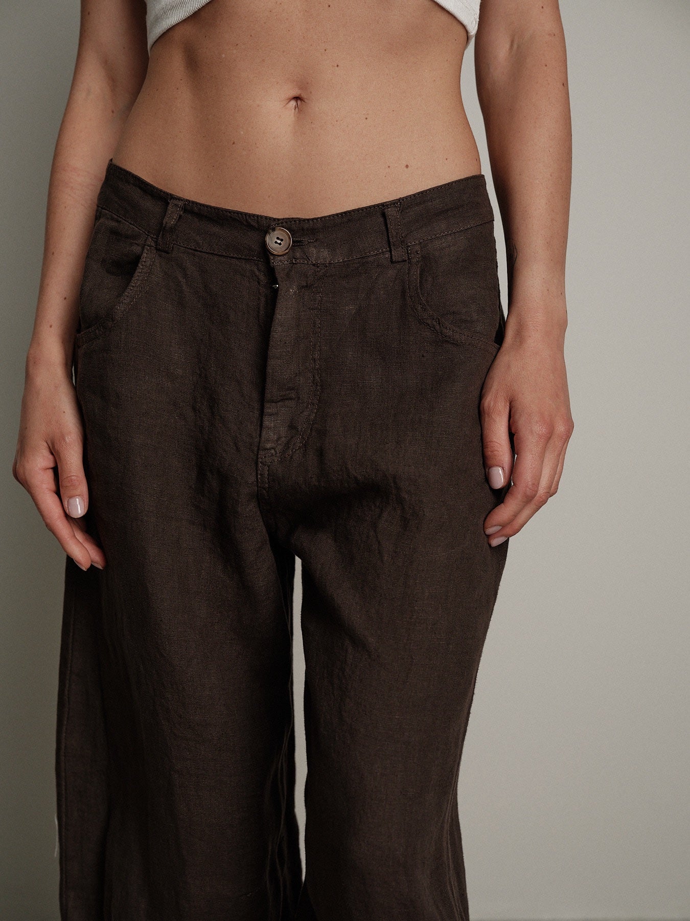 Aurora barrel brown trousers