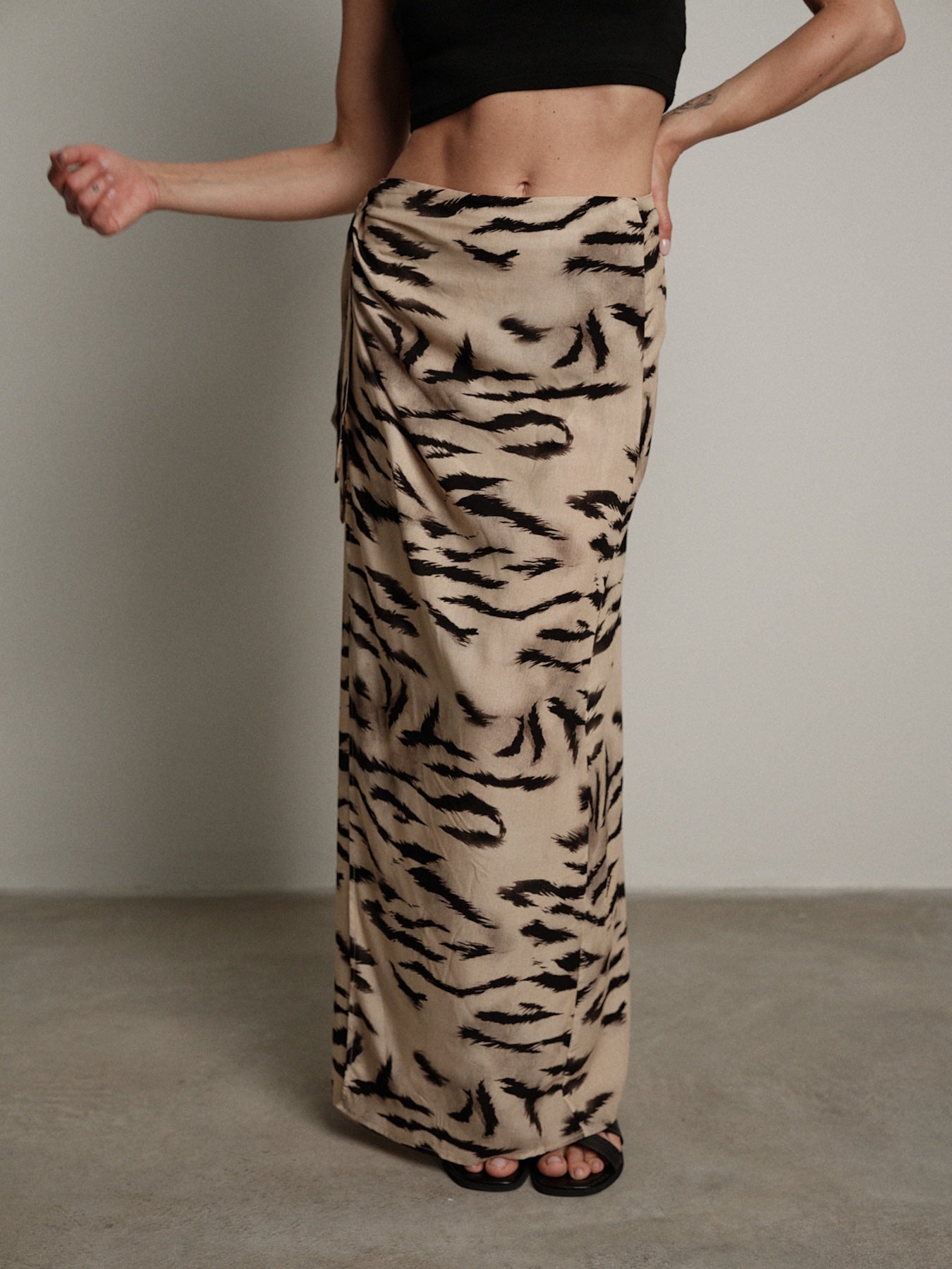 Beige zebra skirt