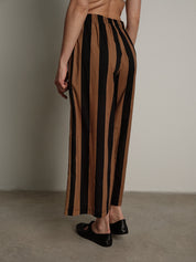 Sahara tobacco/black trousers