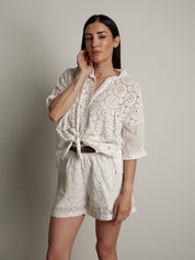 Light sangallo shirt milk