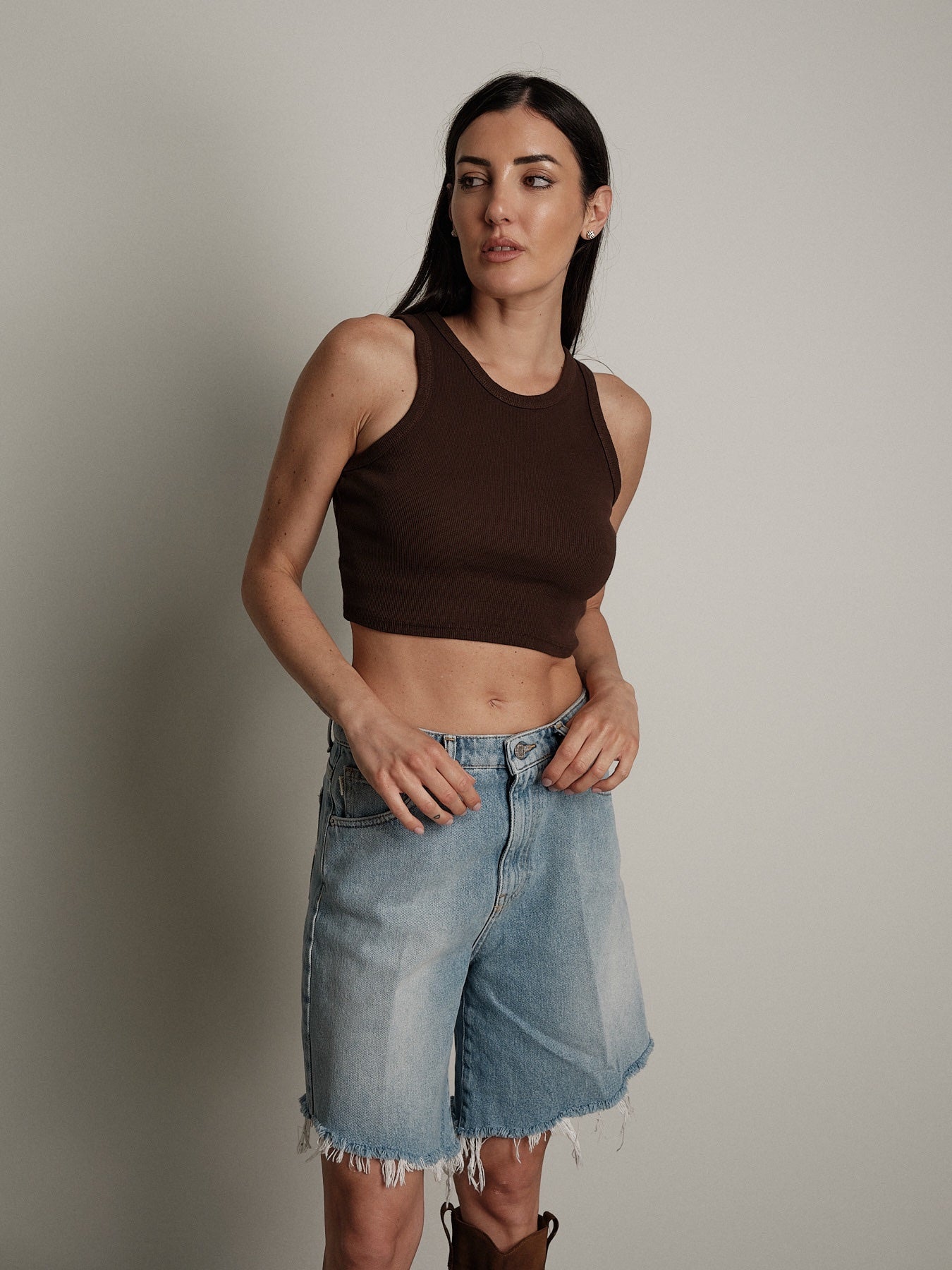 Top scollo americana crop (colori all'interno) PREORDINE NERO E BIANCO 16/06
