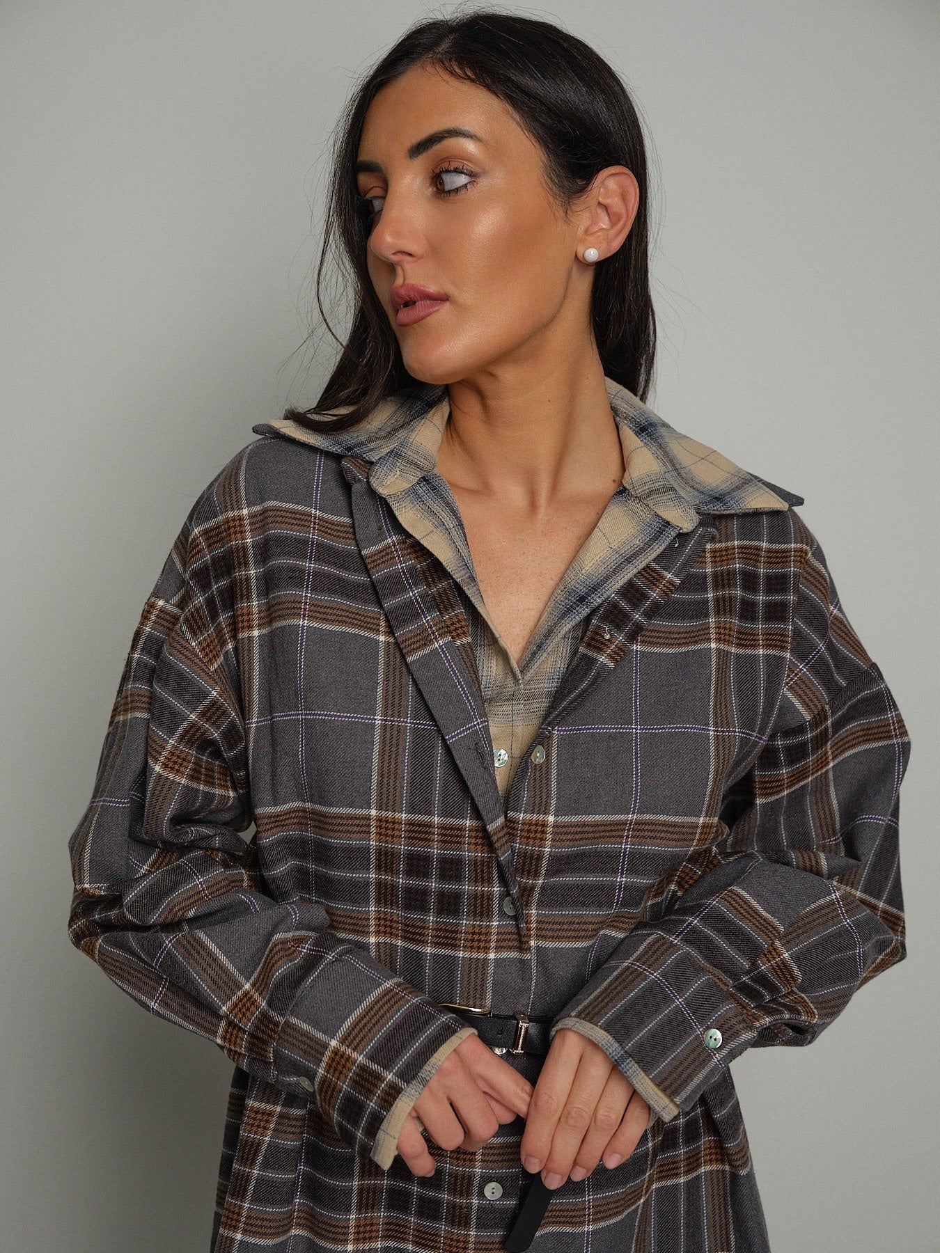 Abito doppia camicia check Grigio Haveone AMA-R116;Abito doppia camicia check Grigio Haveone AMA-R116 — foto 2;Abito doppia camicia check Grigio Haveone AMA-R116 — foto 3;Abito doppia camicia check Grigio Haveone AMA-R116 — foto 4;Abito doppia camicia check Grigio Haveone AMA-R116 — foto 5;Abito doppia camicia check Grigio Haveone AMA-R116 — foto 6