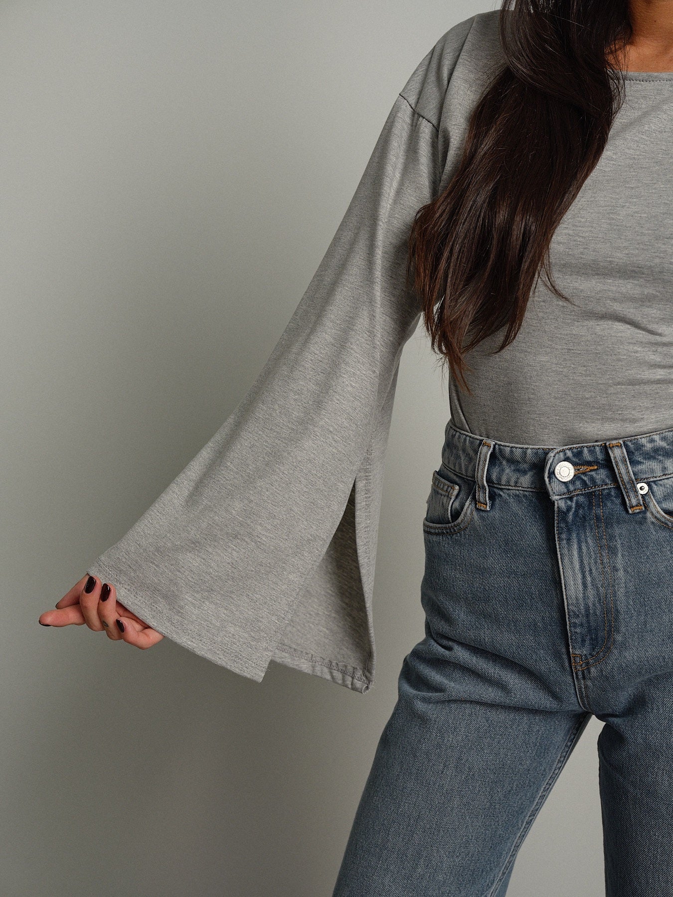 Body manica campana spacco Grigio-perla Haveone BMA-R018;Body manica campana spacco Grigio-perla Haveone BMA-R018 — foto 2;Body manica campana spacco Grigio-perla Haveone BMA-R018 — foto 3
