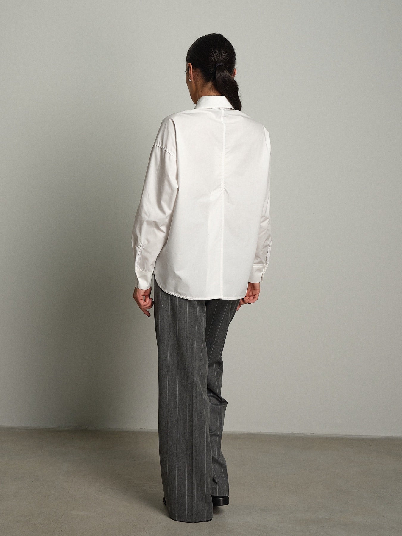 Camicia con cravatta Bianco-ottico Haveone CNO-R103;Camicia con cravatta Bianco-ottico Haveone CNO-R103 — foto 2;Camicia con cravatta Bianco-ottico Haveone CNO-R103 — foto 3;Camicia con cravatta Bianco-ottico Haveone CNO-R103 — foto 4