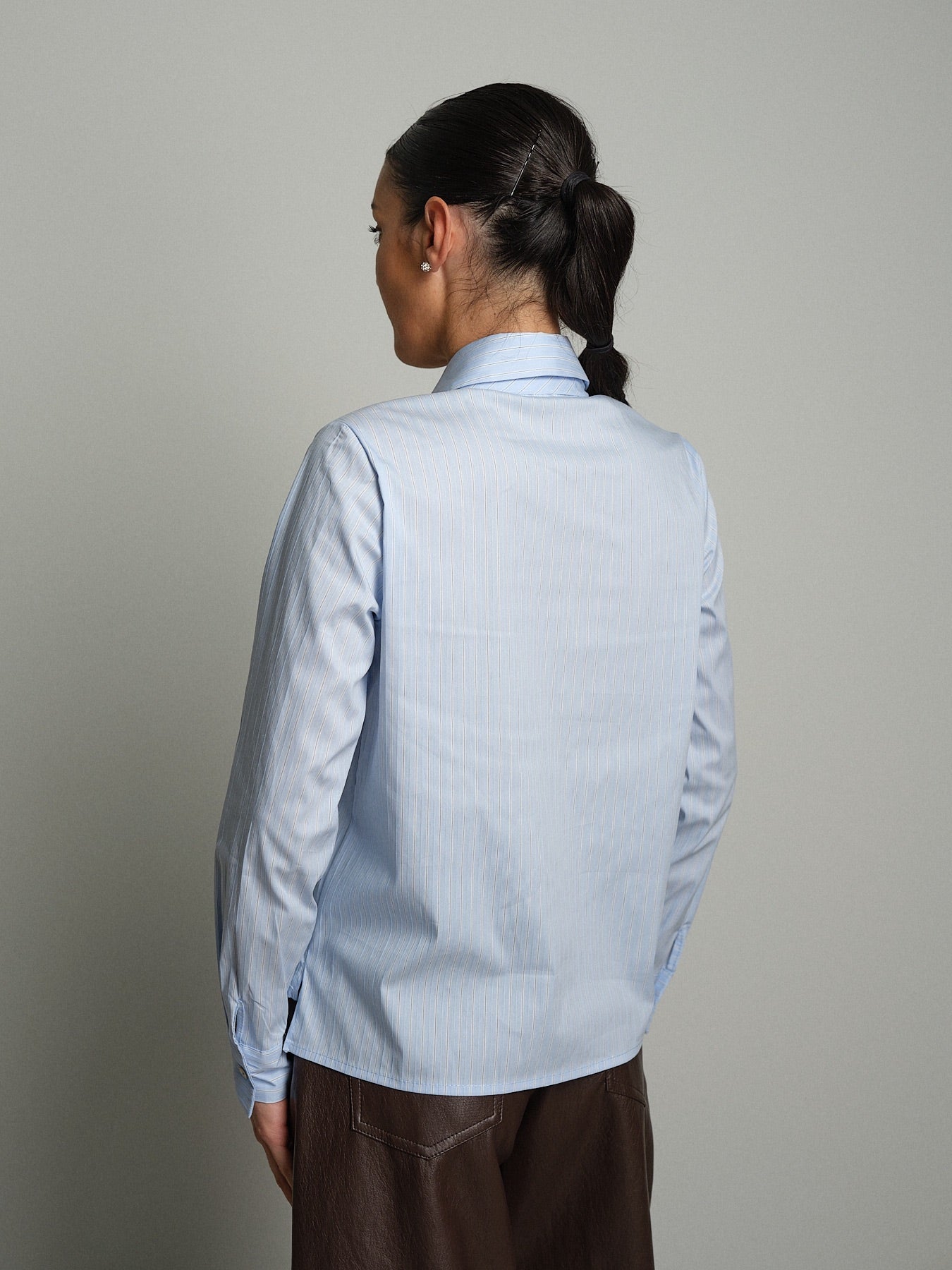 Camicia riga cravatta Azzurro Haveone CNO-R128;Camicia riga cravatta Azzurro Haveone CNO-R128 — foto 2;Camicia riga cravatta Azzurro Haveone CNO-R128 — foto 3;Camicia riga cravatta Azzurro Haveone CNO-R128 — foto 4;Camicia riga cravatta Azzurro Haveone CNO-R128 — foto 5