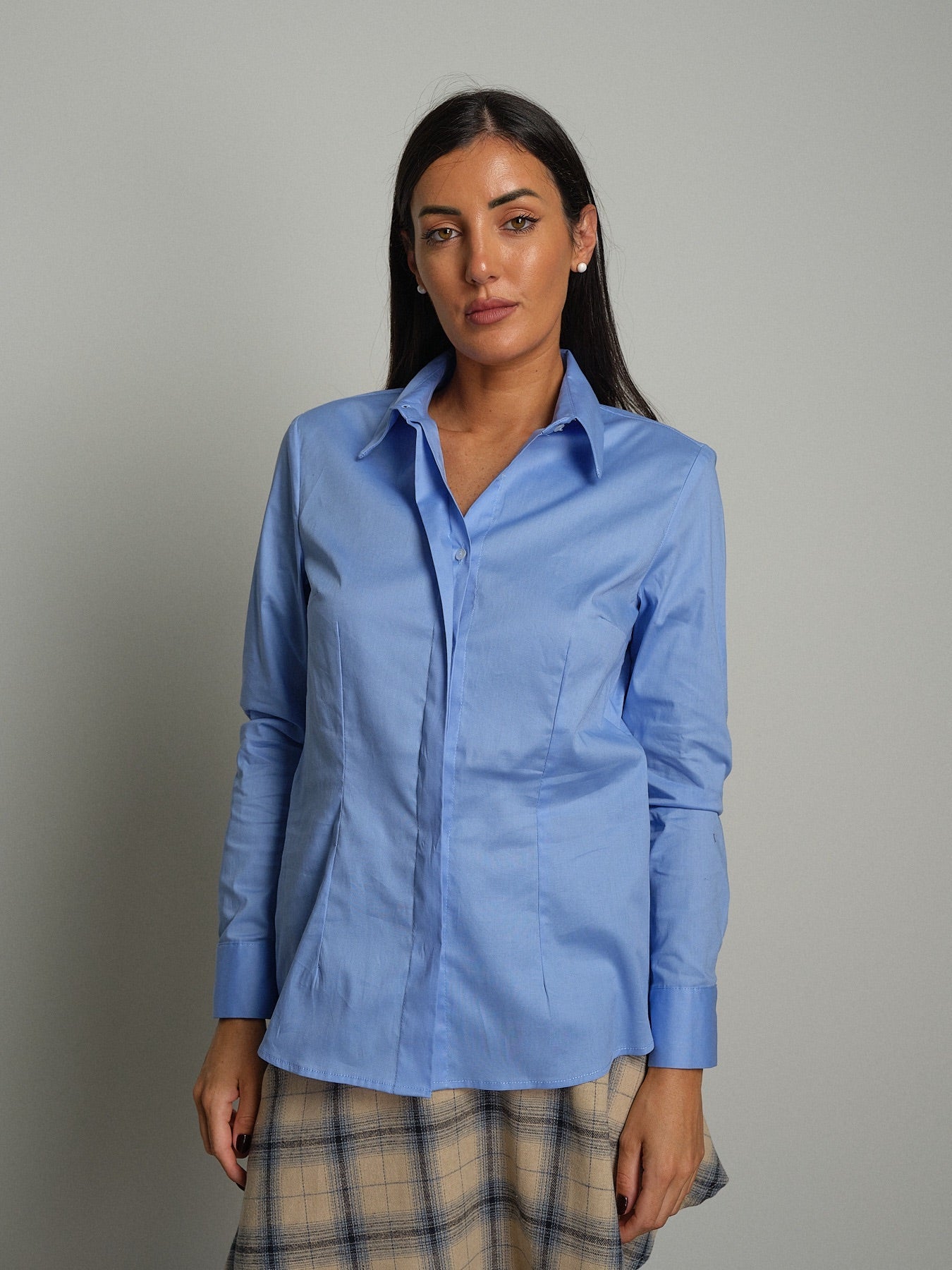 Camicia slim Azzurro Haveone CSB-R091;Camicia slim Azzurro Haveone CSB-R091 — foto 2;Camicia slim Azzurro Haveone CSB-R091 — foto 3;Camicia slim Azzurro Haveone CSB-R091 — foto 4;Camicia slim Azzurro Haveone CSB-R091 — foto 5