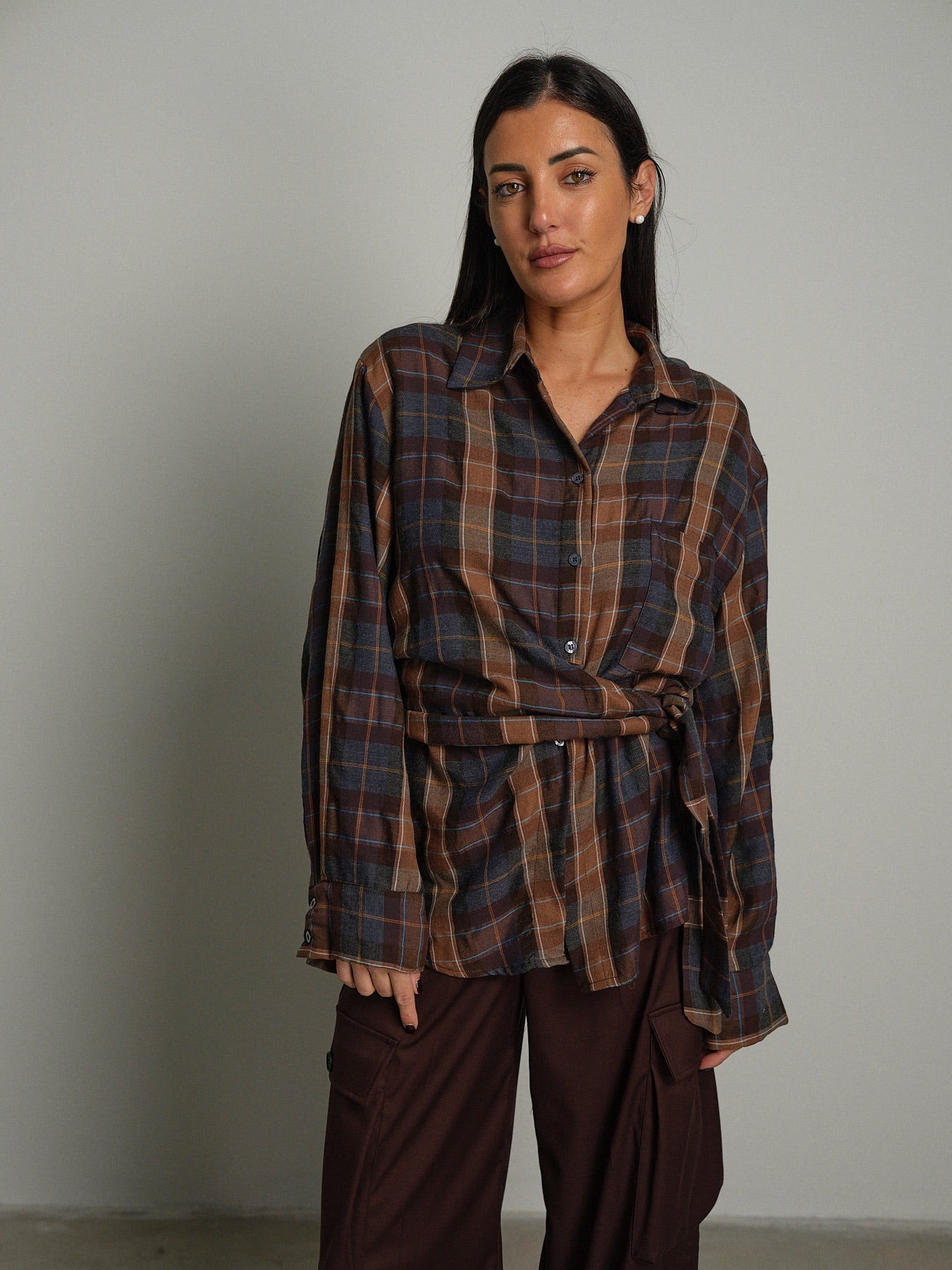 Camicia nodo laterale quadro Moro Haveone CVS-R107;Camicia nodo laterale quadro Moro Haveone CVS-R107 — foto 2;Camicia nodo laterale quadro Moro Haveone CVS-R107 — foto 3;Camicia nodo laterale quadro Moro Haveone CVS-R107 — foto 4