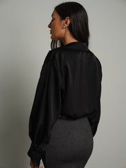 Camicia raso scollo V pizzo Nero Haveone CVS-R119;Camicia raso scollo V pizzo Nero Haveone CVS-R119 — foto 2;Camicia raso scollo V pizzo Nero Haveone CVS-R119 — foto 3;Camicia raso scollo V pizzo Nero Haveone CVS-R119 — foto 4;Camicia raso scollo V pizzo Nero Haveone CVS-R119 — foto 5;Camicia raso scollo V pizzo Nero Haveone CVS-R119 — foto 6