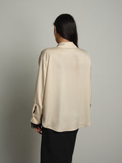 Camicia raso scollo V pizzo Panna Haveone CVS-R119;Camicia raso scollo V pizzo Panna Haveone CVS-R119 — foto 2;Camicia raso scollo V pizzo Panna Haveone CVS-R119 — foto 3;Camicia raso scollo V pizzo Panna Haveone CVS-R119 — foto 4;Camicia raso scollo V pizzo Panna Haveone CVS-R119 — foto 5;Camicia raso scollo V pizzo Panna Haveone CVS-R119 — foto 6