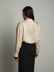 Camicia raso scollo V pizzo Panna Haveone CVS-R119;Camicia raso scollo V pizzo Panna Haveone CVS-R119 — foto 2;Camicia raso scollo V pizzo Panna Haveone CVS-R119 — foto 3;Camicia raso scollo V pizzo Panna Haveone CVS-R119 — foto 4;Camicia raso scollo V pizzo Panna Haveone CVS-R119 — foto 5;Camicia raso scollo V pizzo Panna Haveone CVS-R119 — foto 6