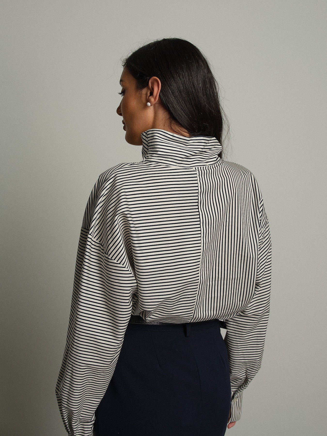 Camicia collo alto riga Blu Haveone CVS-R120;Camicia collo alto riga Blu Haveone CVS-R120 — foto 2;Camicia collo alto riga Blu Haveone CVS-R120 — foto 3;Camicia collo alto riga Blu Haveone CVS-R120 — foto 4;Camicia collo alto riga Blu Haveone CVS-R120 — foto 5;Camicia collo alto riga Blu Haveone CVS-R120 — foto 6;Camicia collo alto riga Blu Haveone CVS-R120 — foto 7