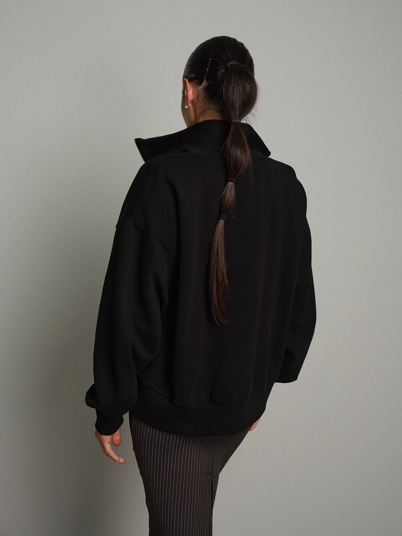 Felpa collo vulcano mezza zip Nero Haveone FMA-R053;Felpa collo vulcano mezza zip Nero Haveone FMA-R053 — foto 2;Felpa collo vulcano mezza zip Nero Haveone FMA-R053 — foto 3;Felpa collo vulcano mezza zip Nero Haveone FMA-R053 — foto 4