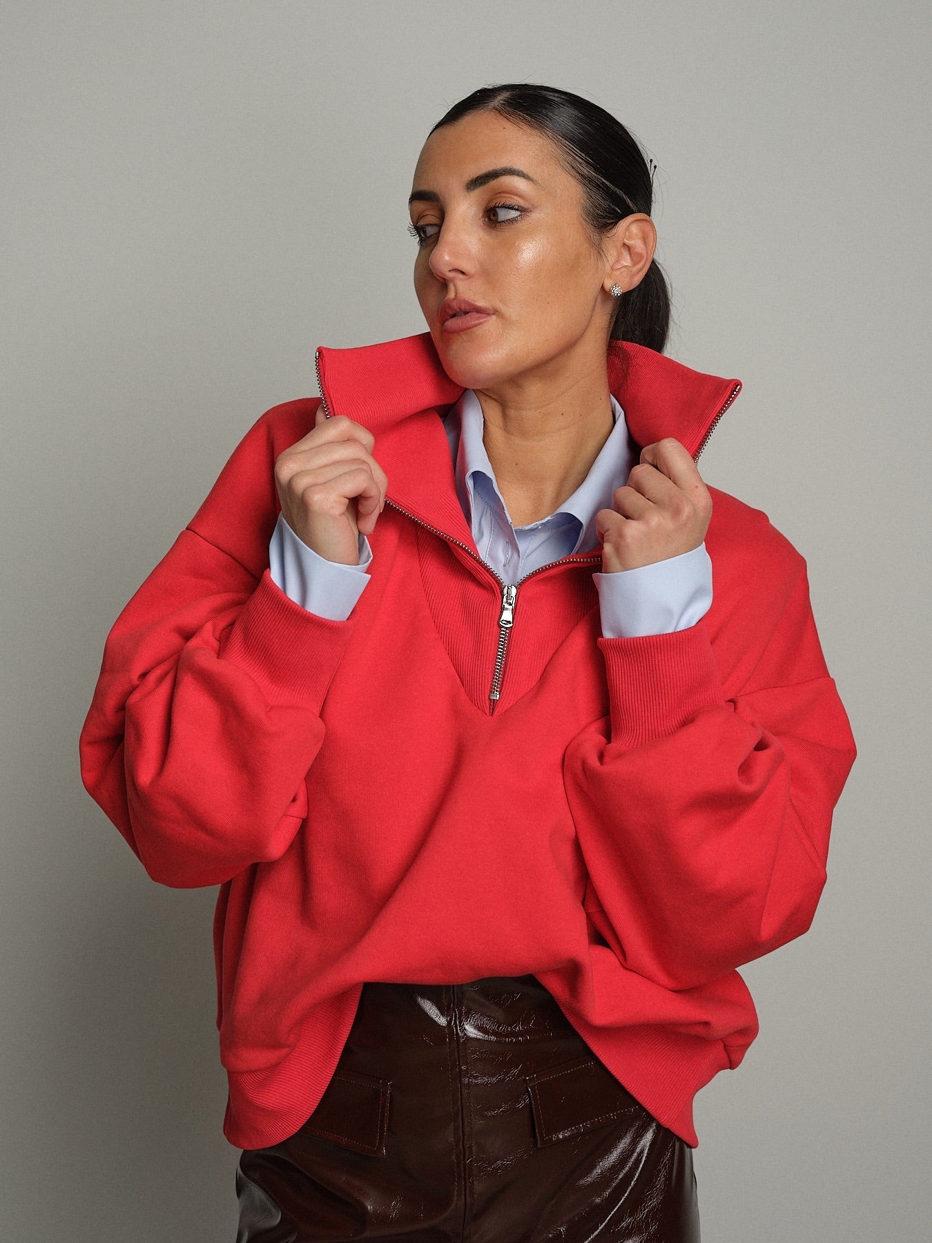 Felpa collo vulcano mezza zip Rosso Haveone FMA-R053;Felpa collo vulcano mezza zip Rosso Haveone FMA-R053 — foto 2;Felpa collo vulcano mezza zip Rosso Haveone FMA-R053 — foto 3;Felpa collo vulcano mezza zip Rosso Haveone FMA-R053 — foto 4;Felpa collo vulcano mezza zip Rosso Haveone FMA-R053 — foto 5