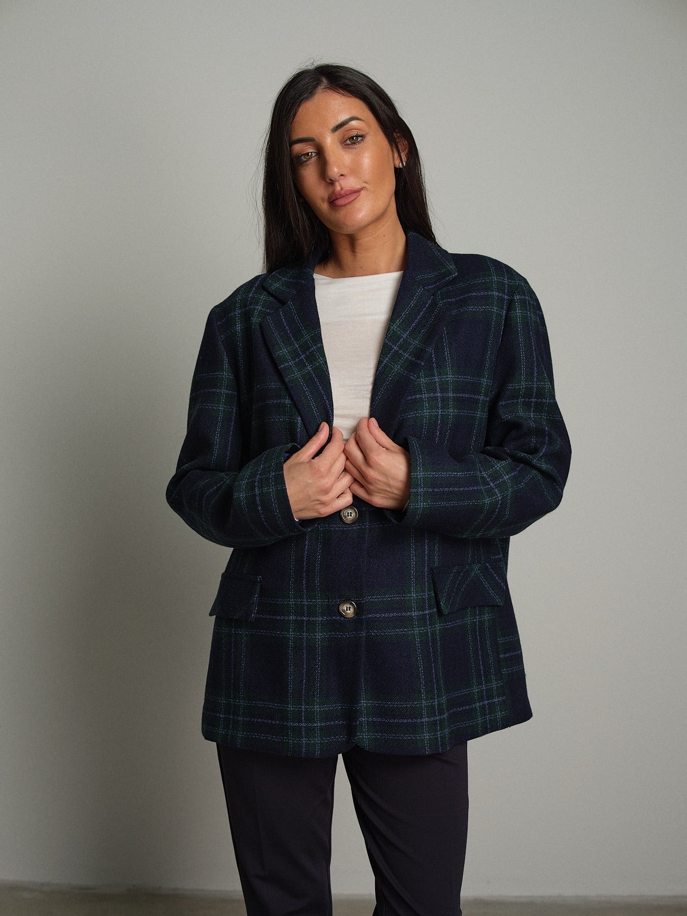 Giacca cappotto quadro Blu-notte Haveone GIA-R094;Giacca cappotto quadro Blu-notte Haveone GIA-R094 — foto 2;Giacca cappotto quadro Blu-notte Haveone GIA-R094 — foto 3;Giacca cappotto quadro Blu-notte Haveone GIA-R094 — foto 4;Giacca cappotto quadro Blu-notte Haveone GIA-R094 — foto 5;Giacca cappotto quadro Blu-notte Haveone GIA-R094 — foto 6
