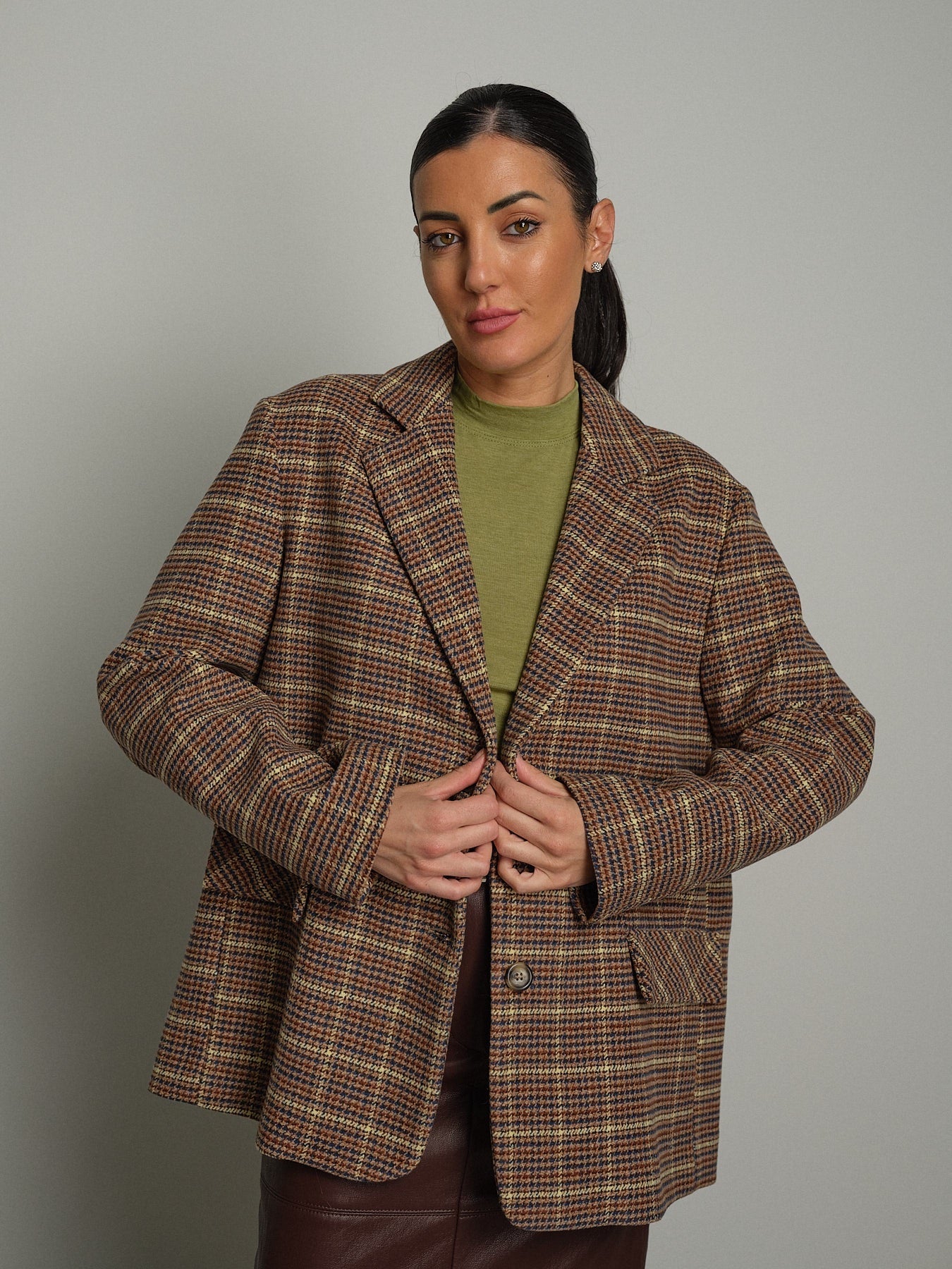 Giacca over multicolor pied de poule Tabacco Haveone JIA-R094;Giacca over multicolor pied de poule Tabacco Haveone JIA-R094 — foto 2;Giacca over multicolor pied de poule Tabacco Haveone JIA-R094 — foto 3;Giacca over multicolor pied de poule Tabacco Haveone JIA-R094 — foto 4;Giacca over multicolor pied de poule Tabacco Haveone JIA-R094 — foto 5;Giacca over multicolor pied de poule Tabacco Haveone JIA-R094 — foto 6