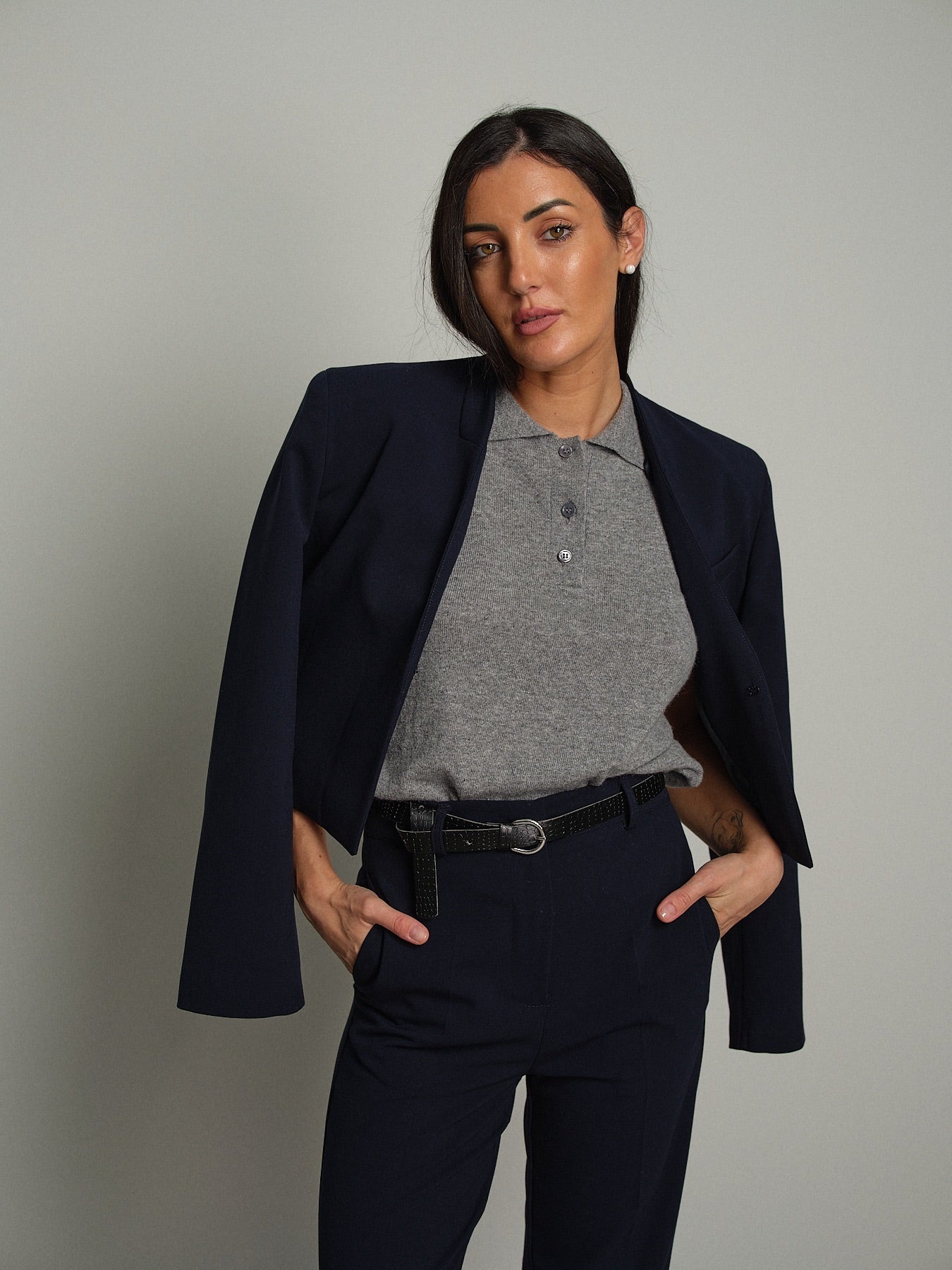 Giacca crop agata Blu-notte Haveone JIA-R099;Giacca crop agata Blu-notte Haveone JIA-R099 — foto 2;Giacca crop agata Blu-notte Haveone JIA-R099 — foto 3;Giacca crop agata Blu-notte Haveone JIA-R099 — foto 4;Giacca crop agata Blu-notte Haveone JIA-R099 — foto 5;Giacca crop agata Blu-notte Haveone JIA-R099 — foto 6