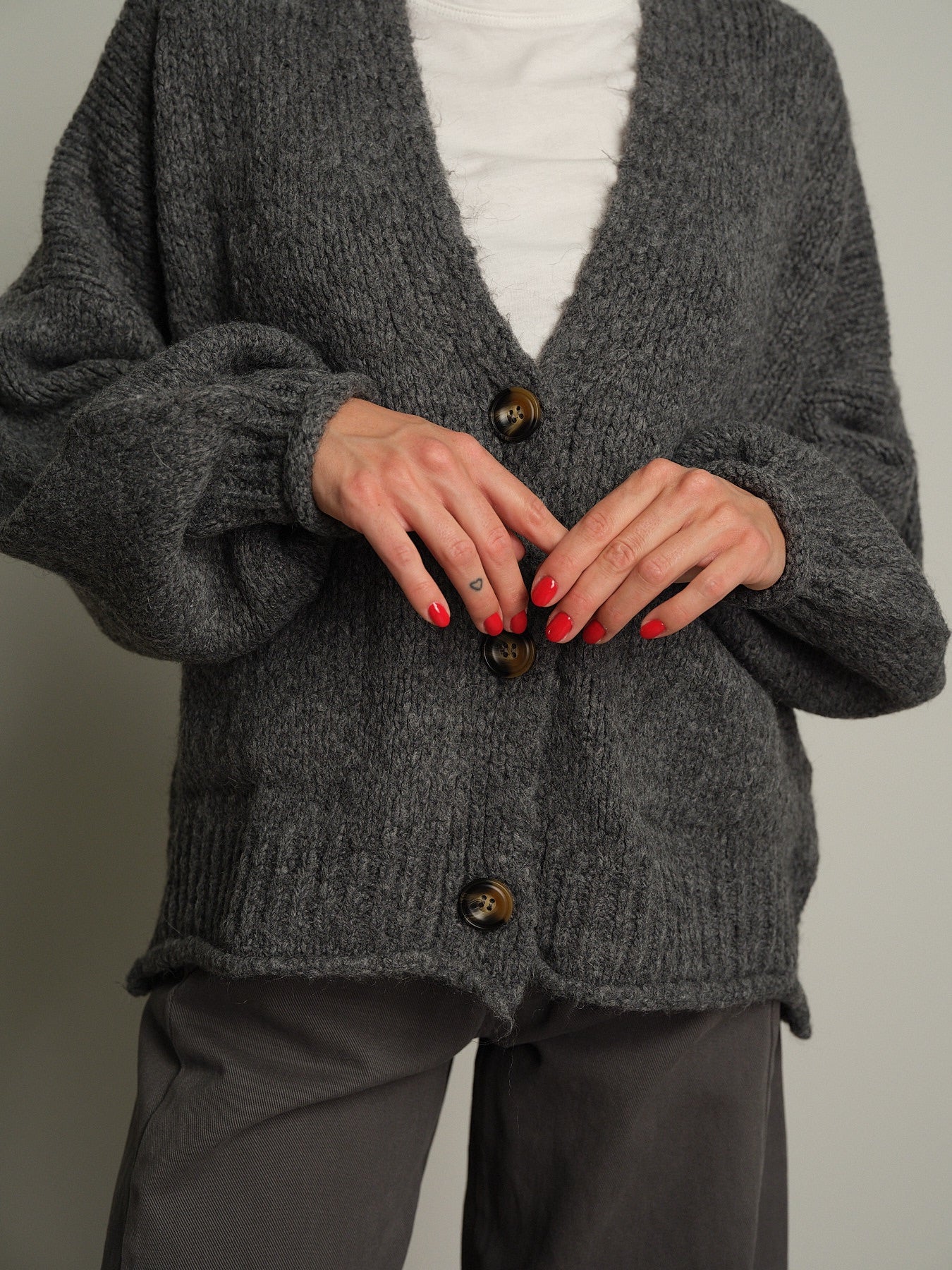 cardigan bestseller Grigio haveone JIT-R026;cardigan bestseller Grigio haveone JIT-R026 — foto 2;cardigan bestseller Grigio haveone JIT-R026 — foto 3;cardigan bestseller Grigio haveone JIT-R026 — foto 4;cardigan bestseller Grigio haveone JIT-R026 — foto 5