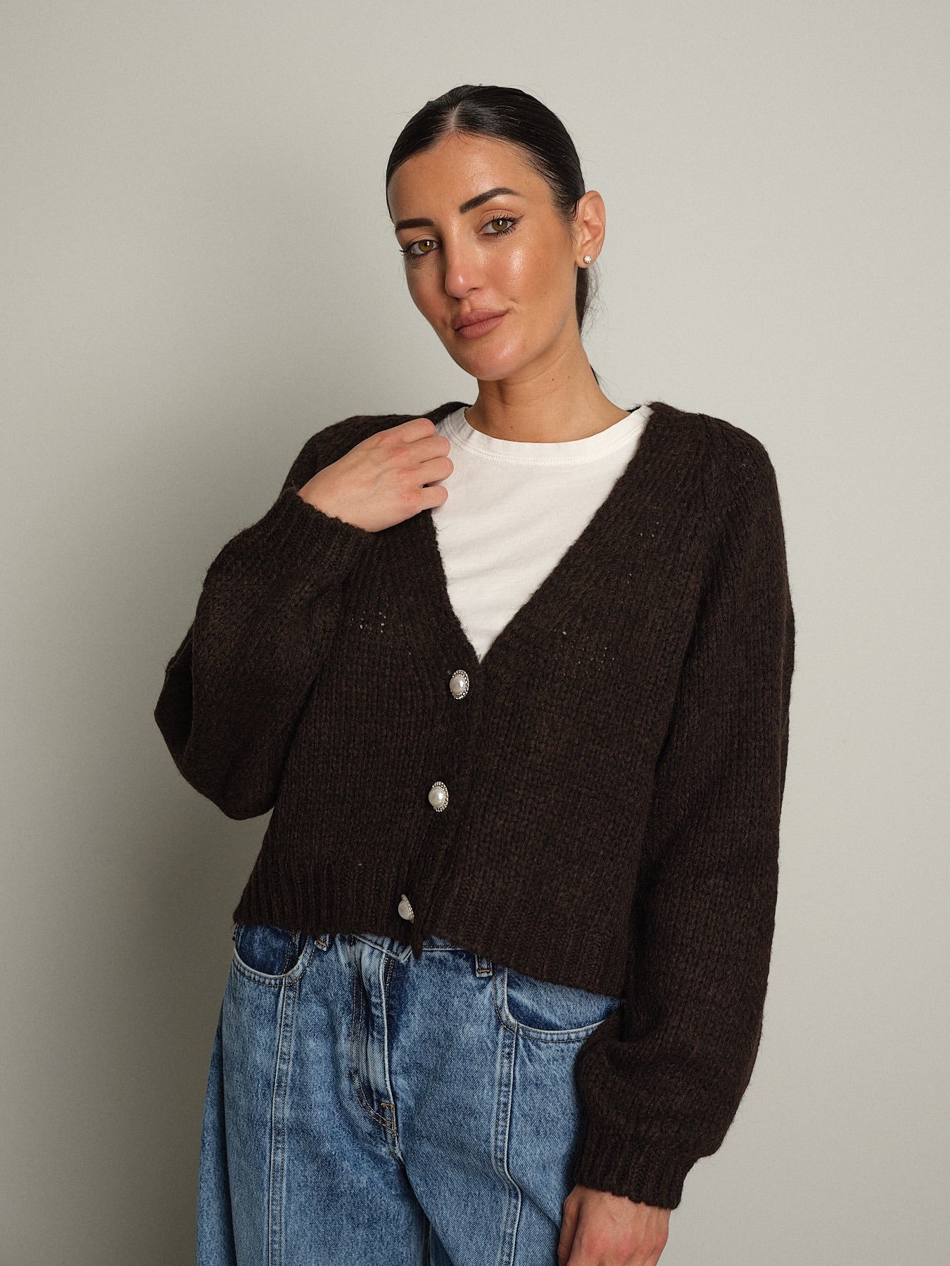cardigan bottoni gioiello Moka haveone JIT-R027;cardigan bottoni gioiello Moka haveone JIT-R027 — foto 2;cardigan bottoni gioiello Moka haveone JIT-R027 — foto 3;cardigan bottoni gioiello Moka haveone JIT-R027 — foto 4;cardigan bottoni gioiello Moka haveone JIT-R027 — foto 5;cardigan bottoni gioiello Moka haveone JIT-R027 — foto 6;cardigan bottoni gioiello Moka haveone JIT-R027 — foto 7