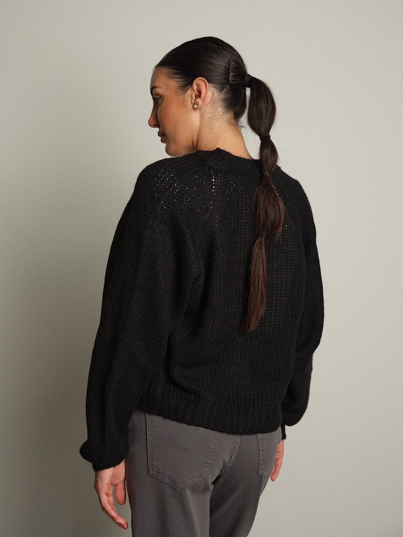 cardigan bottoni gioiello Nero haveone JIT-R027;cardigan bottoni gioiello Nero haveone JIT-R027 — foto 2;cardigan bottoni gioiello Nero haveone JIT-R027 — foto 3;cardigan bottoni gioiello Nero haveone JIT-R027 — foto 4;cardigan bottoni gioiello Nero haveone JIT-R027 — foto 5;cardigan bottoni gioiello Nero haveone JIT-R027 — foto 6;cardigan bottoni gioiello Nero haveone JIT-R027 — foto 7;cardigan bottoni gioiello Nero haveone JIT-R027 — foto 8